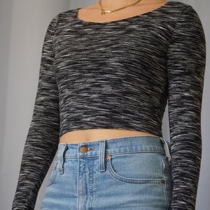 H&M cropped long sleeve size XS